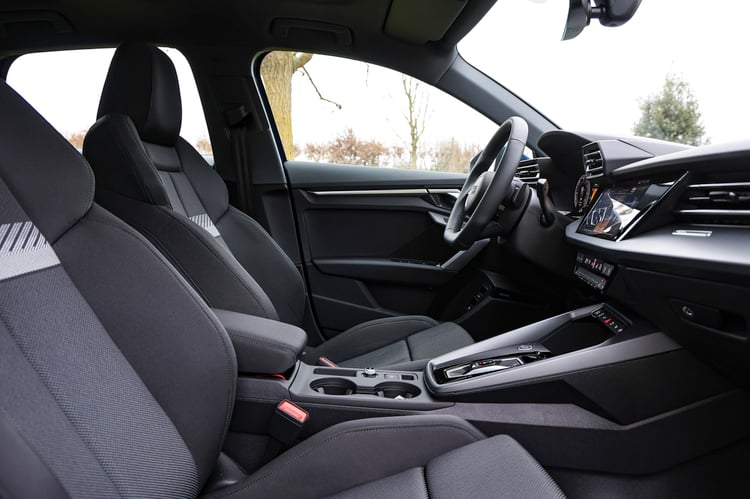 À bord de la compacte hybride rechargeable