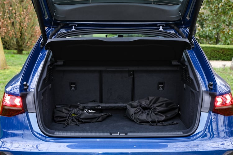 Performances de la compacte PHEV