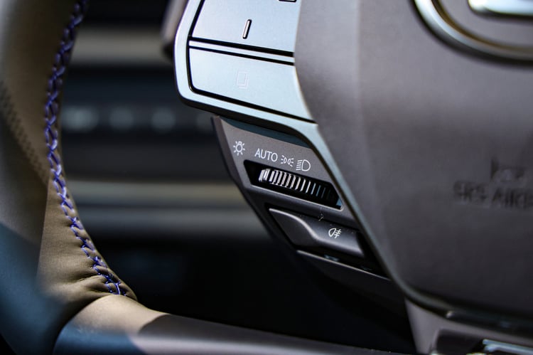 À bord du Lexus RZ 2025