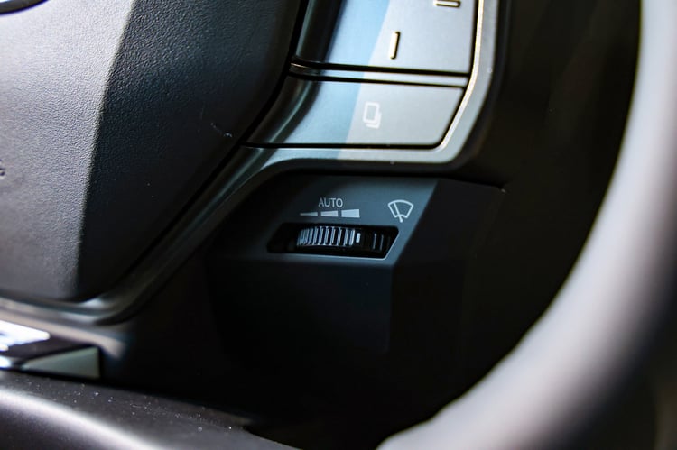 À bord du Lexus RZ 2025