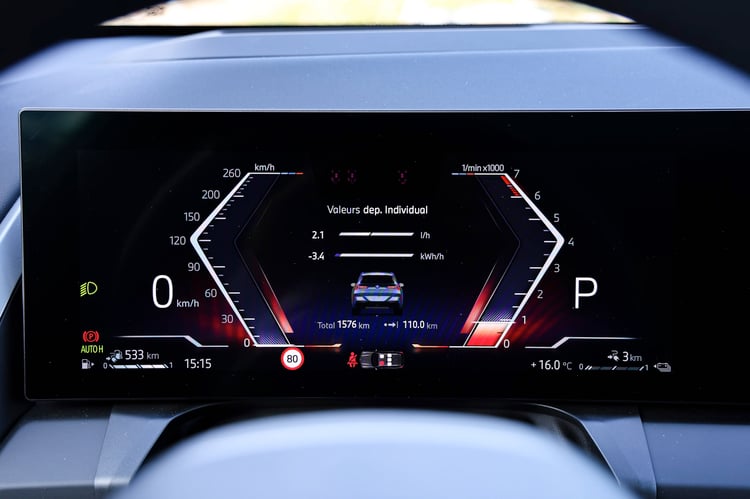 Autonomie du SUV hybride rechargeable