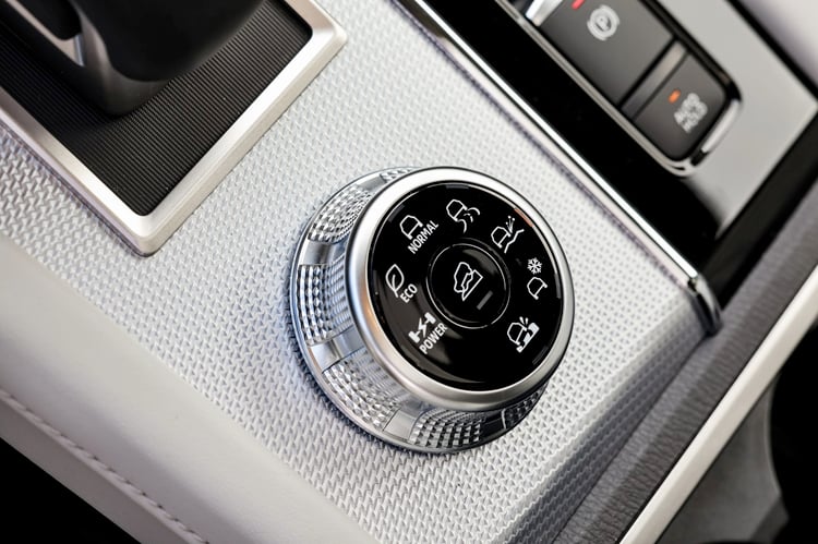 Détails du SUV hybride rechargeable