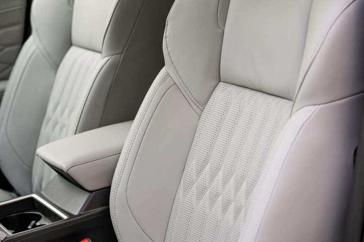 Intérieur du SUV hybride rechargeable