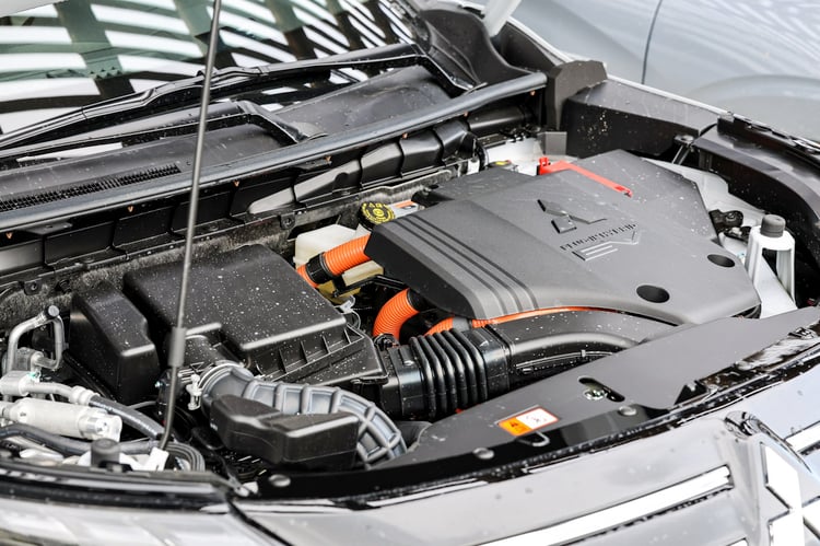 Détails du SUV hybride rechargeable