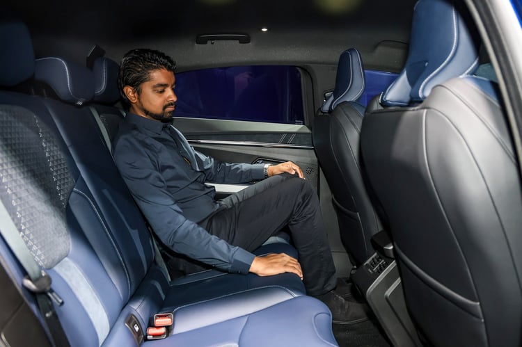 À bord du SUV coupé électrique