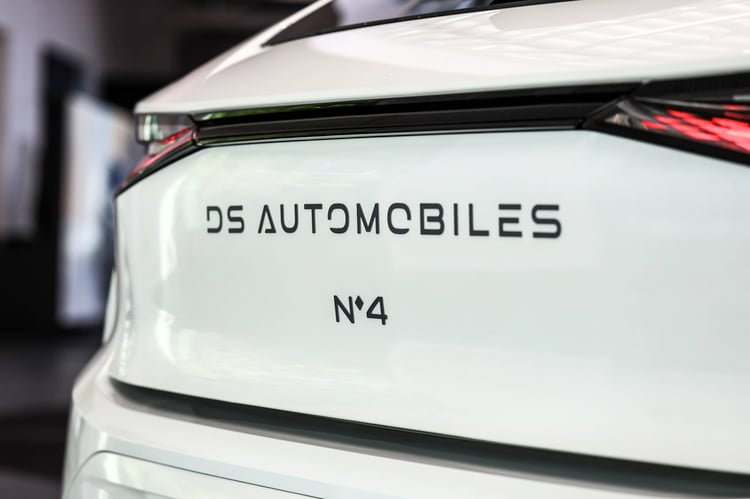 Design DS N°4 E-Tense