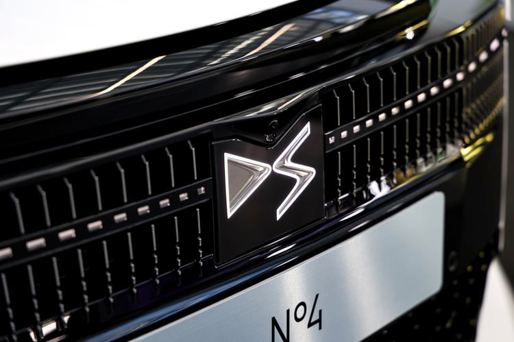 Design DS N°4 E-Tense