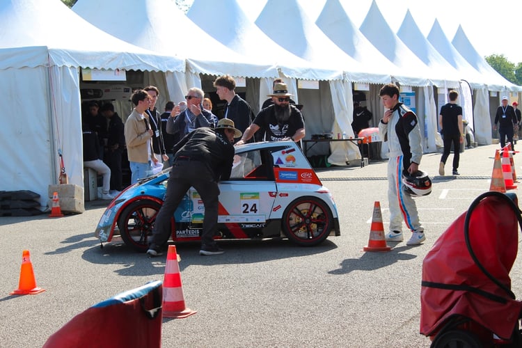 EcoGreen 2025 : Urban électrique Rib Car