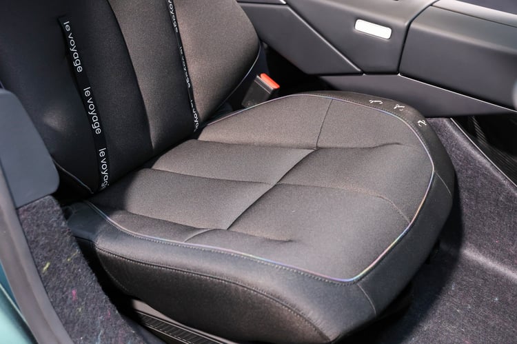 À bord de la Renault Emblème