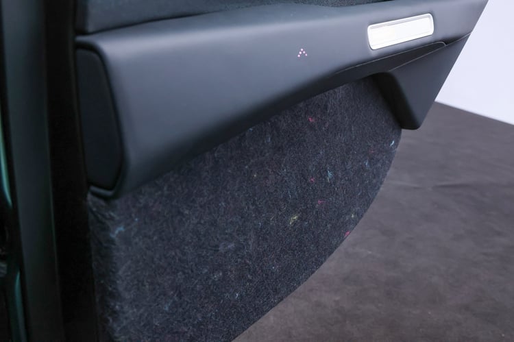 Des panneaux et tissus par Autoneum