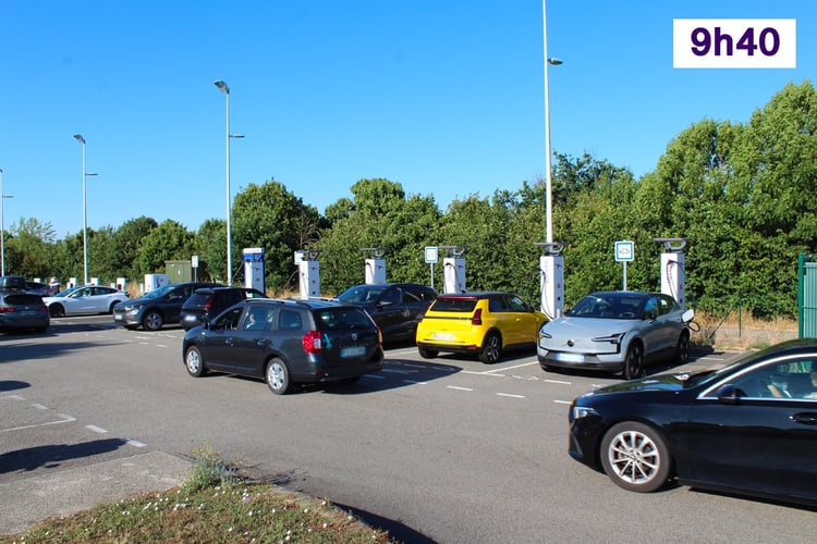 Stations Tesla et Ionity à l'aire de la Vendée (A83)