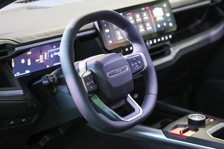 À bord du Jeep Compass électrique