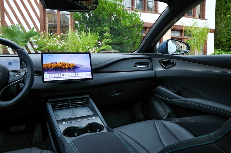 À bord de la BYD Seal 6 DM-i Touring