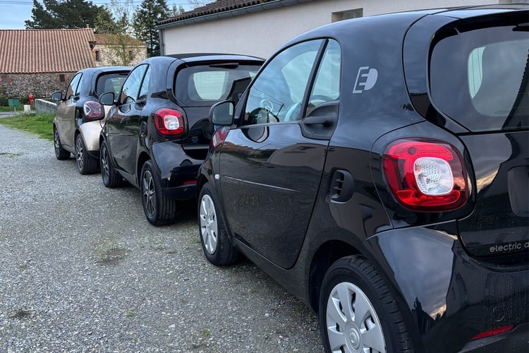 Les 3 Smart ForTwo électriques de Steven