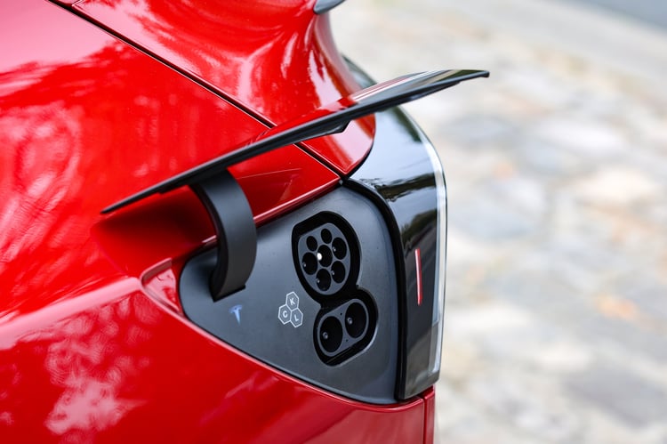 Tesla Model Y Performance 2025