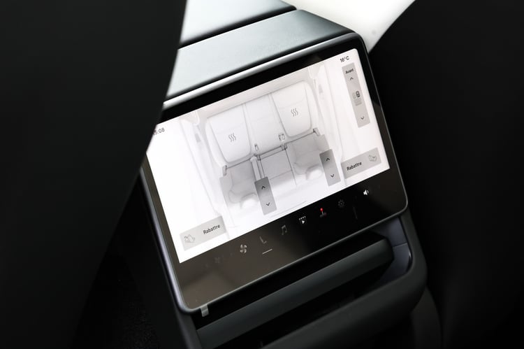 Tesla Model Y Performance 2025