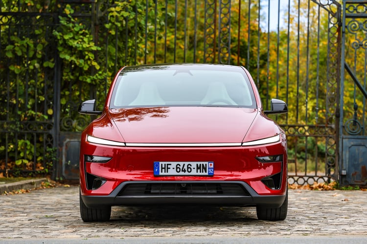 Tesla Model Y Performance 2025