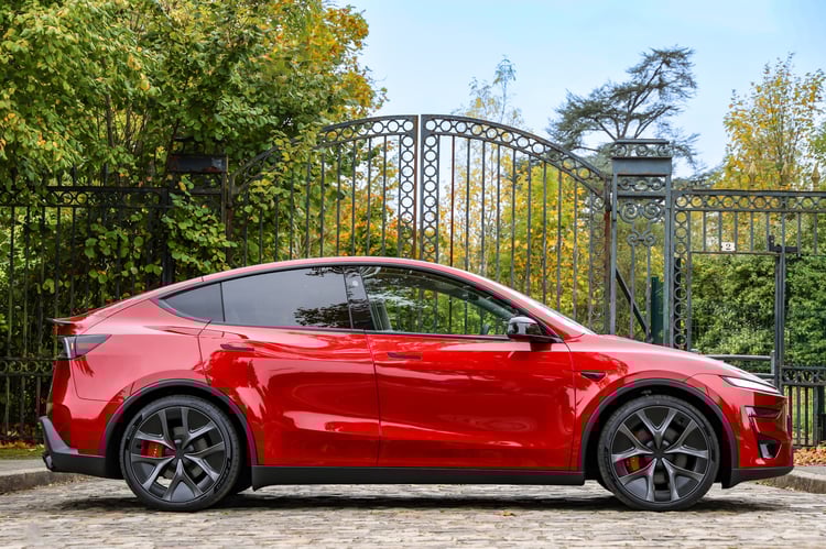 Tesla Model Y Performance 2025