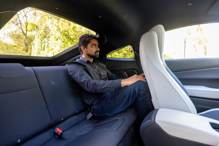 Performances du coupé sport hybride