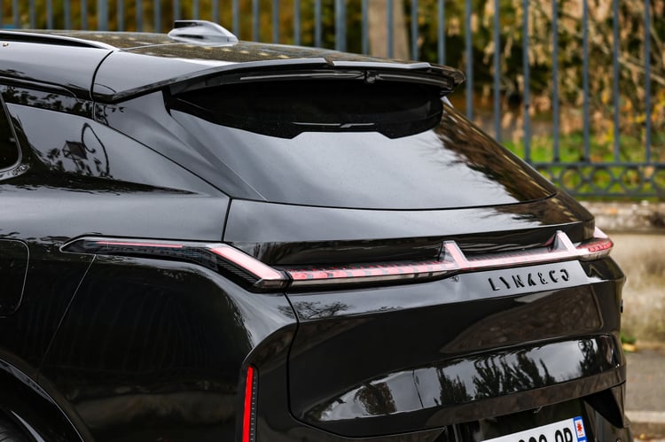 Design du SUV hybride rechargeable