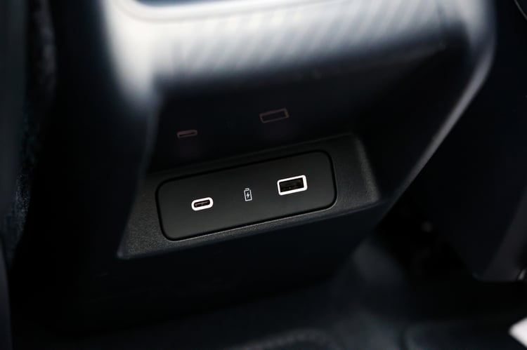 À bord du SUV hybride rechargeable