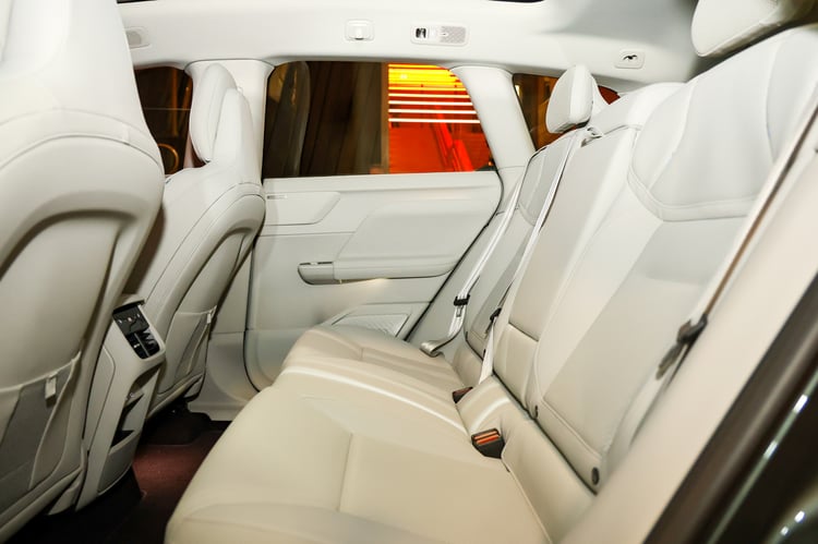 À bord du SUV électrique suédois