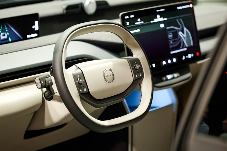 Volvo EX60 Cross Country