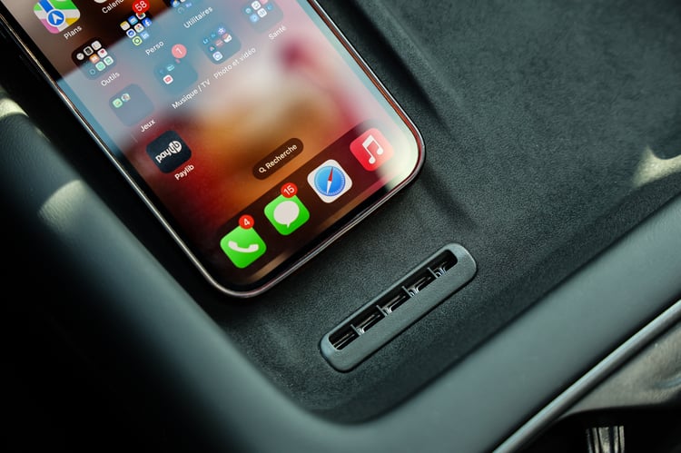 Chargeur à induction ventilé de 50 W