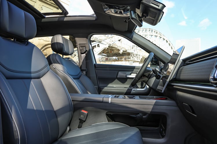 À bord du SUV hybride rechargeable