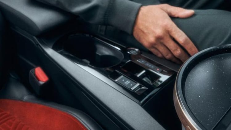détails interieur materiaux et finitions lancia ypsilon ibrida