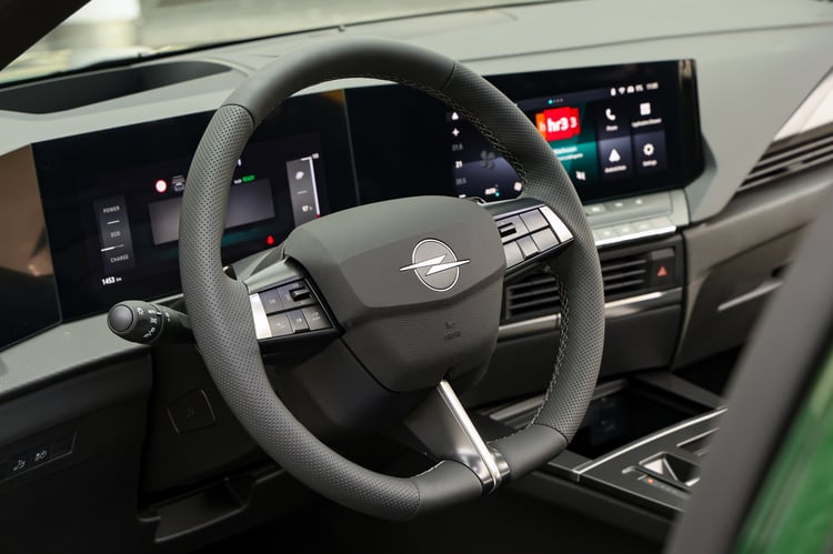 Volant de l'Opel Astra Sports Tourer Electric