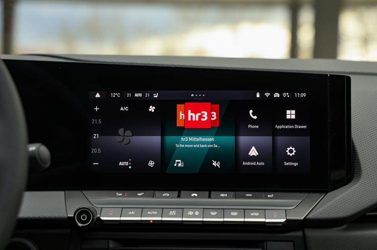 Écran multimédia de l'Opel Astra Sports Tourer Electric