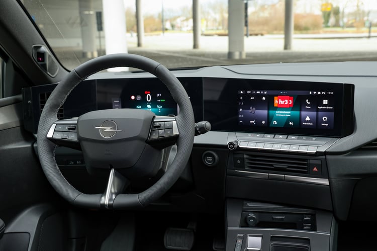 Pure Panel clair et lisible