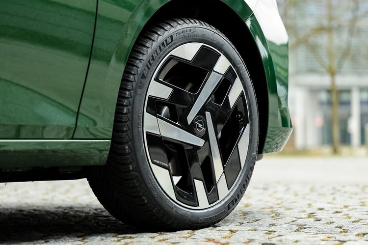 Jantes 18 pouces Rekord spécifiques au break électrique