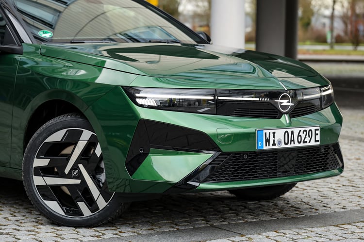 Nouvelle face avant avec le Compass illuminé