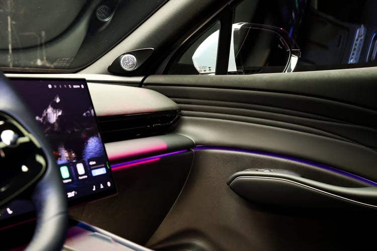 Ambiance à bord de l'Omoda 7 SHS-P