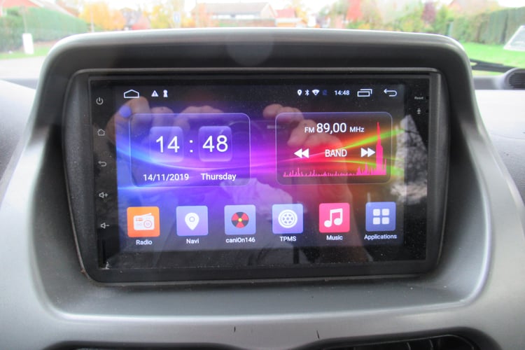 Appareil Ownice sur la Mitsubishi i-MiEV de Joseph