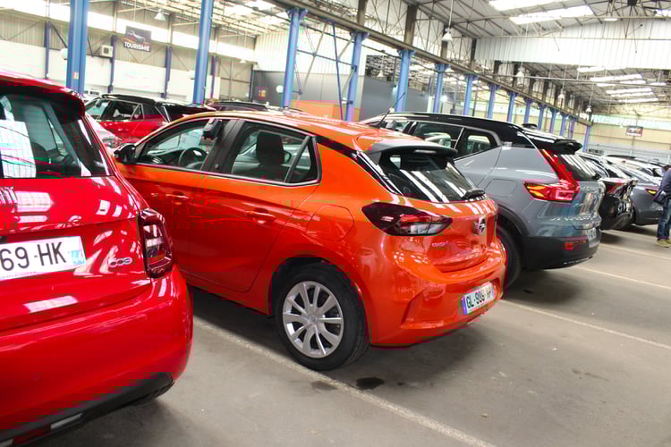 A la vente aux enchères VPauto de véhicules électriques