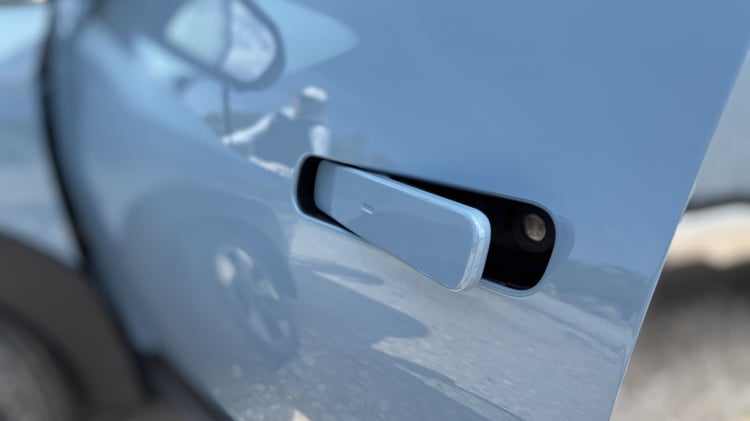 Poignée de porte affleurante du Kia EV2