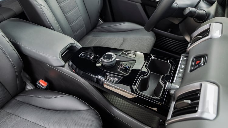 console centrale Suzuki Vitara électrique porte gobelets et sélecteur