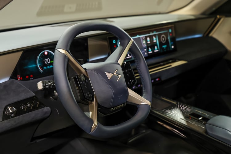 Volant 4 branches désormais signature