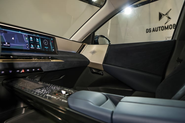 Un intérieur proche de la DS N°8