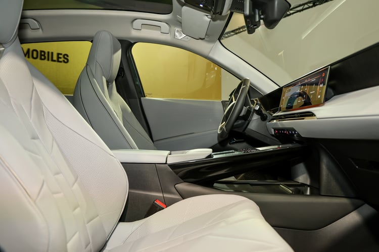 Un poste de conduite confortable