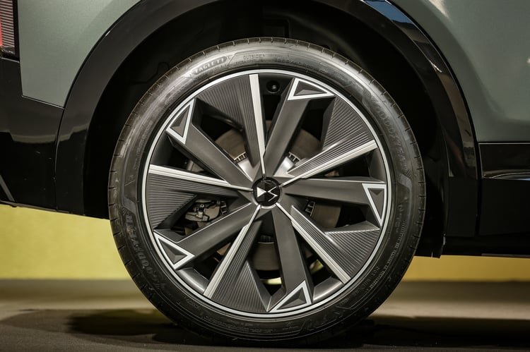 Jantes de 19 à 21 pouces pour le DS N°7 E-Tense