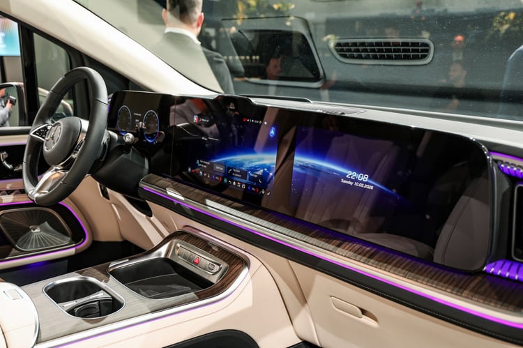 MBUX Superscreen à trois écrans !