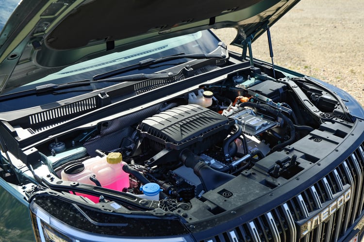 Sous le capot du SUV hybride compact