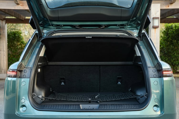 Coffre avec hayon motorisé en Exclusive