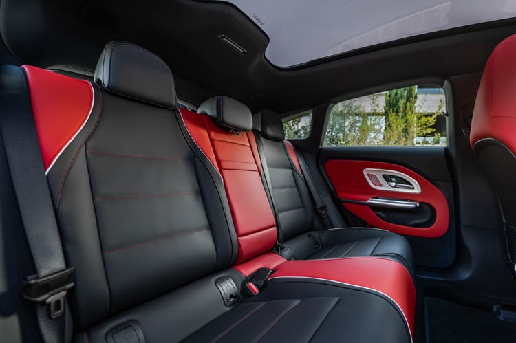 Des places arrière latérales confortables