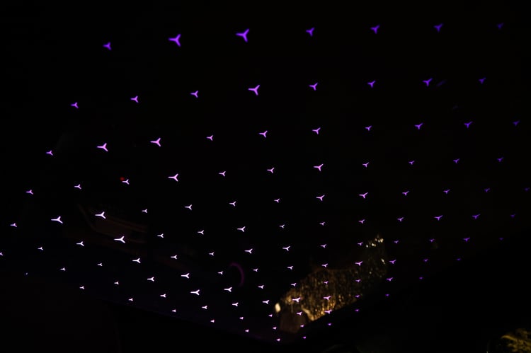 158 étoiles dans le toit en verre pour le Magic Sky