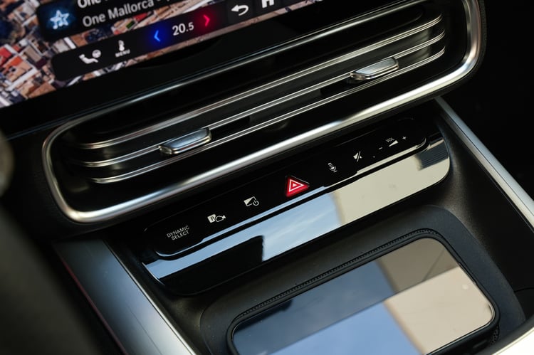 Commandes en accès direct sous l'écran